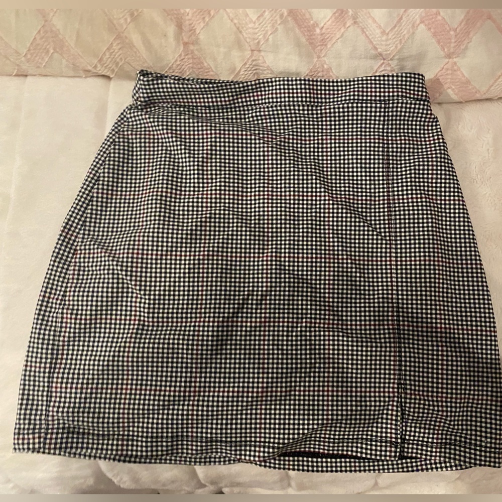 Hollister gingham pattern mini skirt